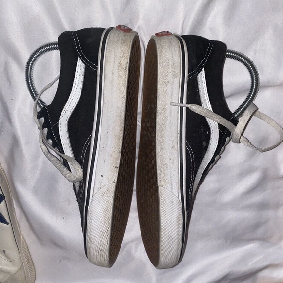 VAN OLD SKOOL BLACK WHITE STRIPE SUEDE LOW TOP SNEAKER Women SIZE 8 M - Picture 4 of 11